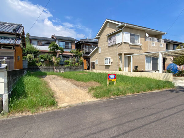 南側道路の宅地